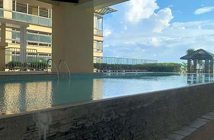 Snugglepod Condotel - Grand Riviera 3* 马尼拉